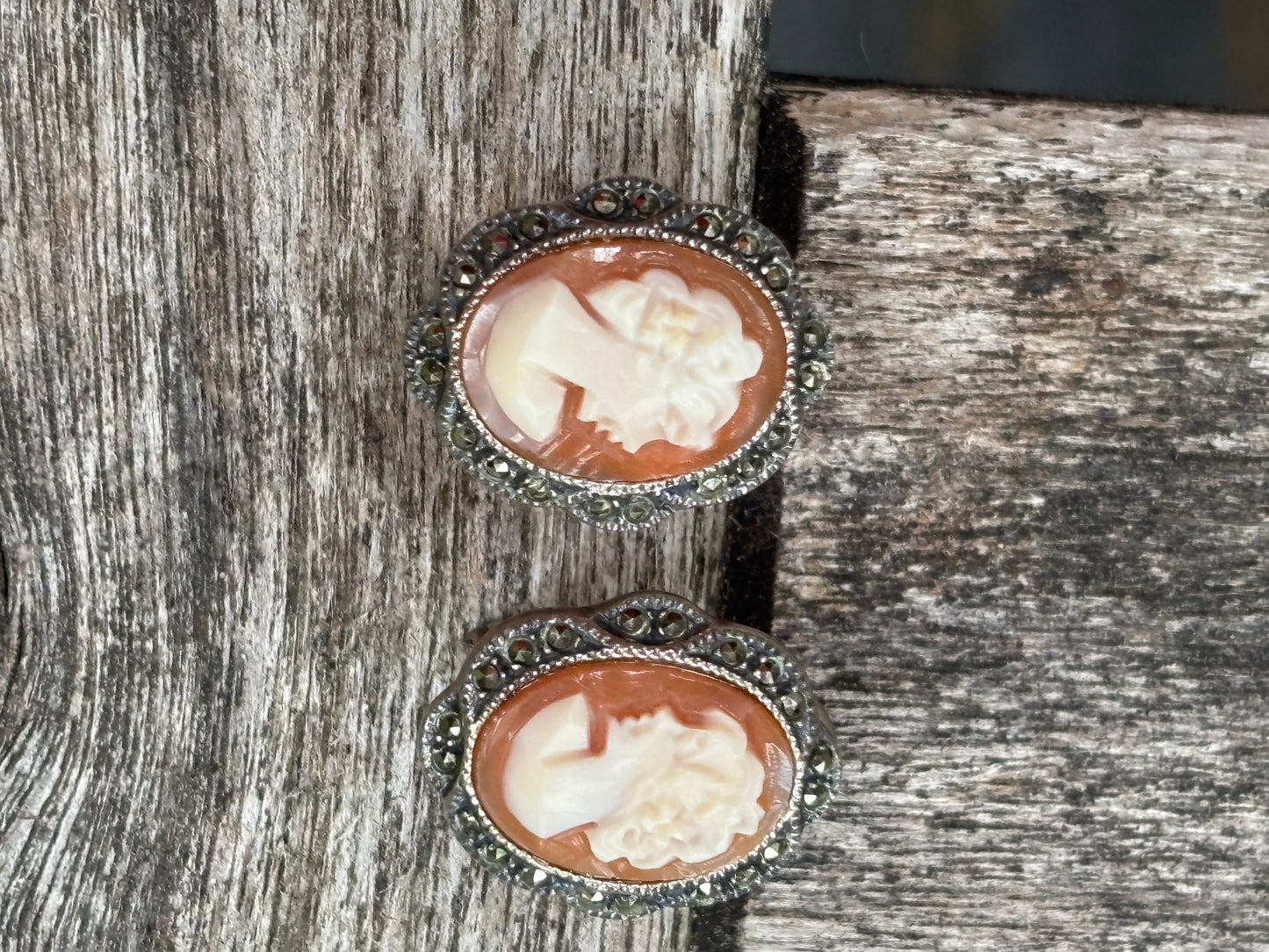 Cameo