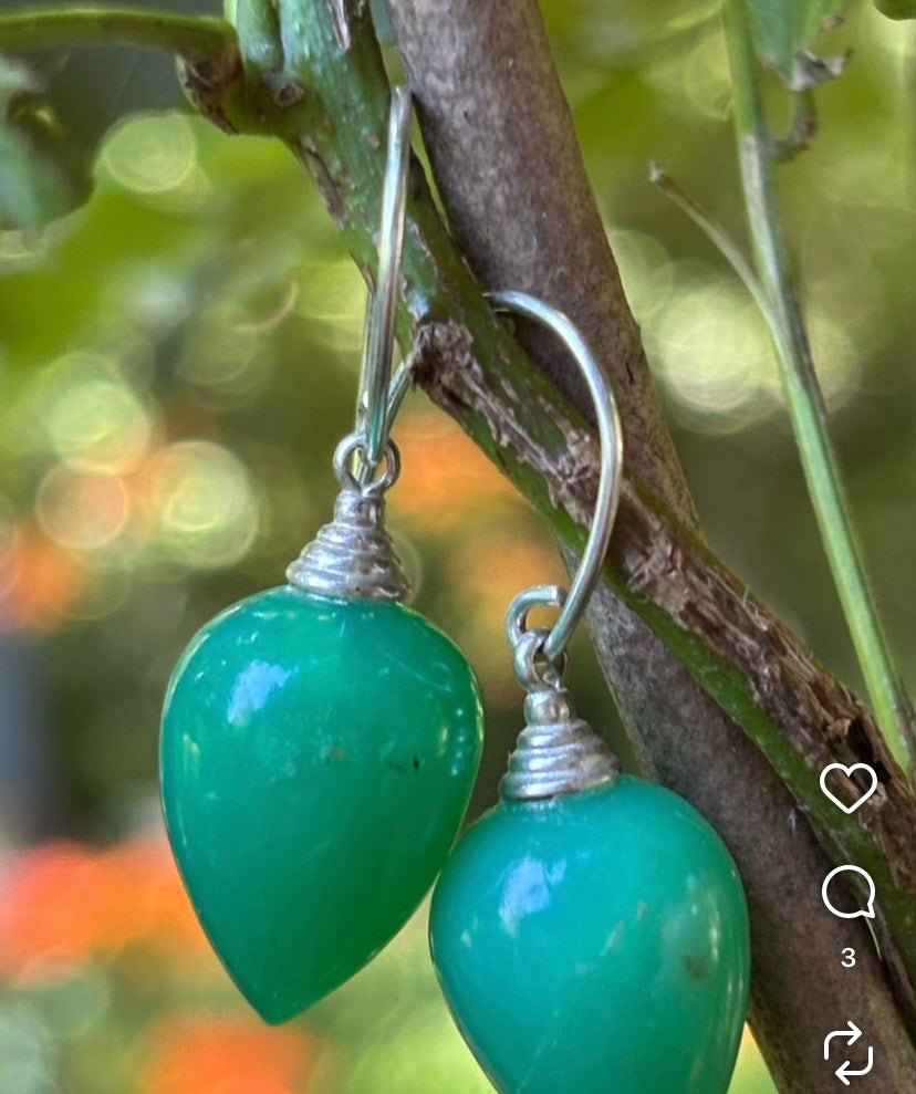 Chrysoprase teardrops