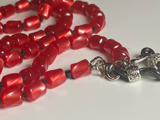 Red moon glow eyeglass chain