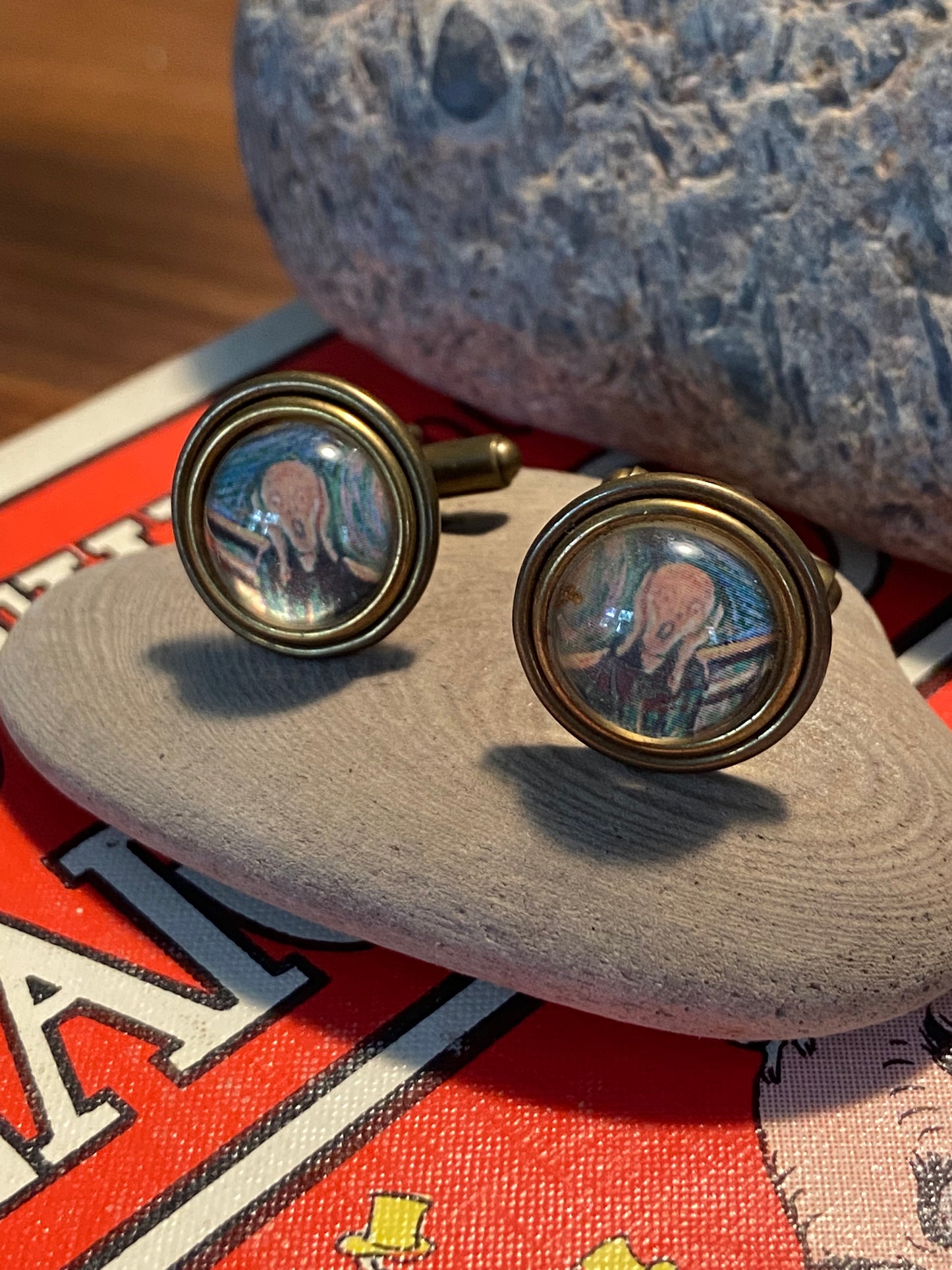 The Scream cuff links