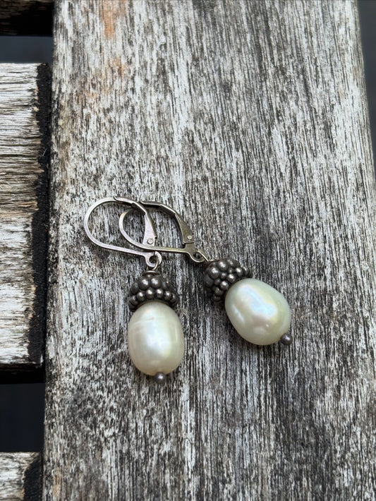Acorn pearls