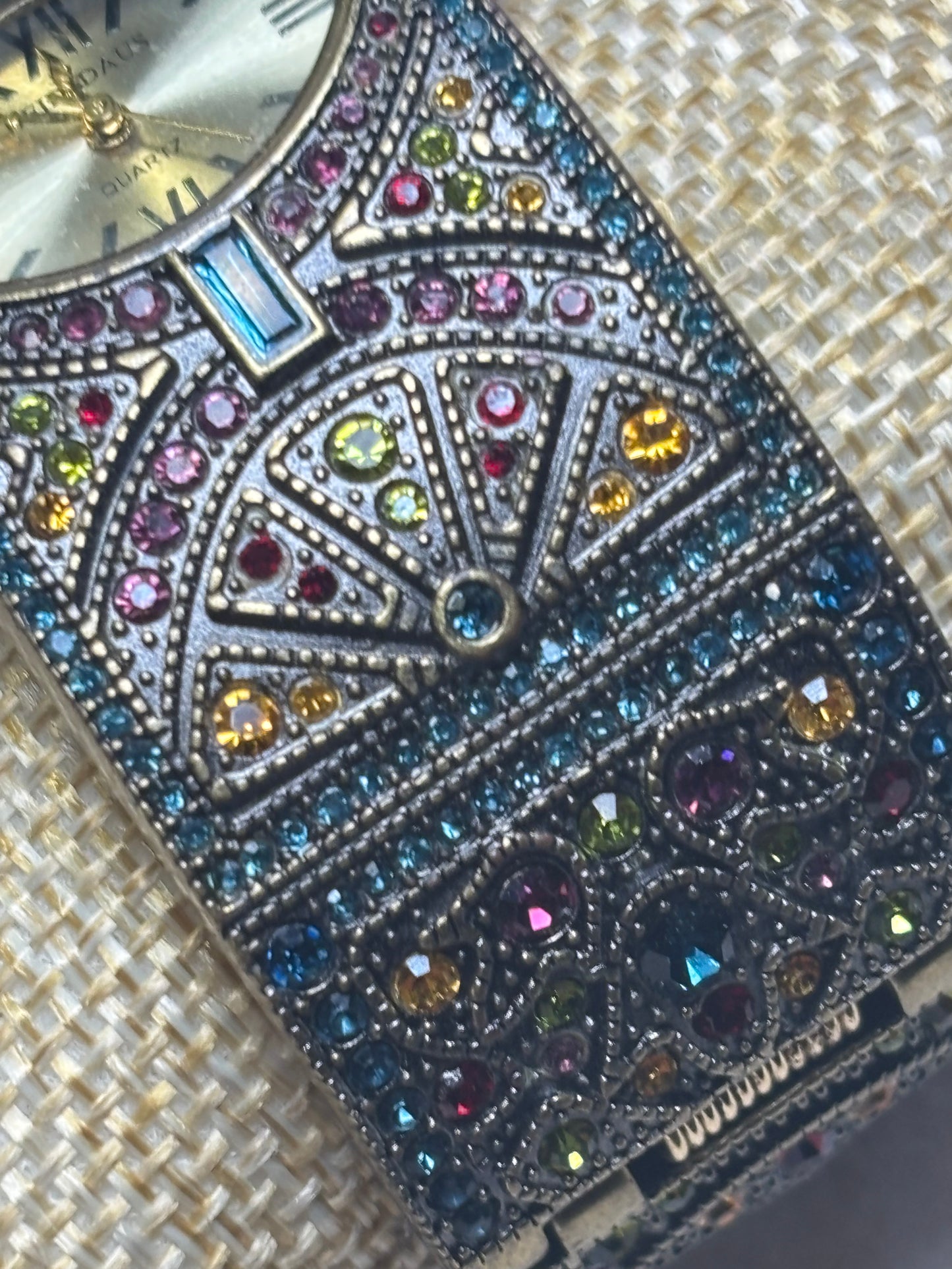 Heidi Daus Swarovsk watch