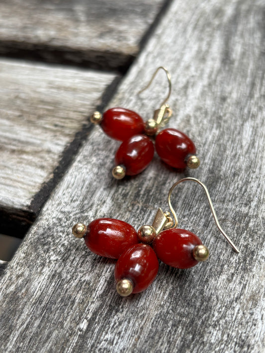 14 karat gold, Victorian Circassian seeds on 14 kt solid gold handmade ear-wires 

French circa 1860

we took off the screw backs and turned them in into drops these drops are over 160 years old🤩